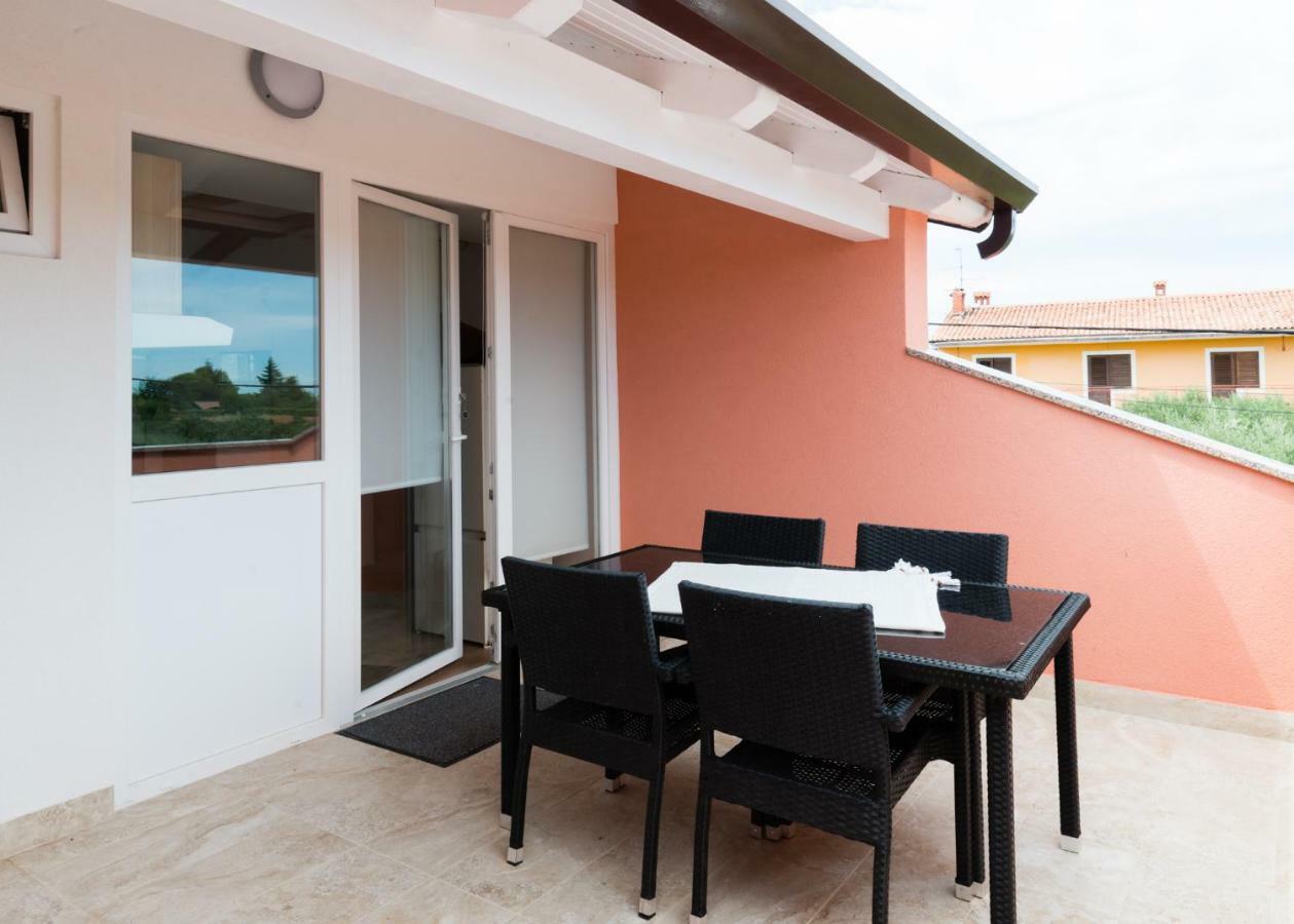 Apartments Alma Цървени Връх Екстериор снимка